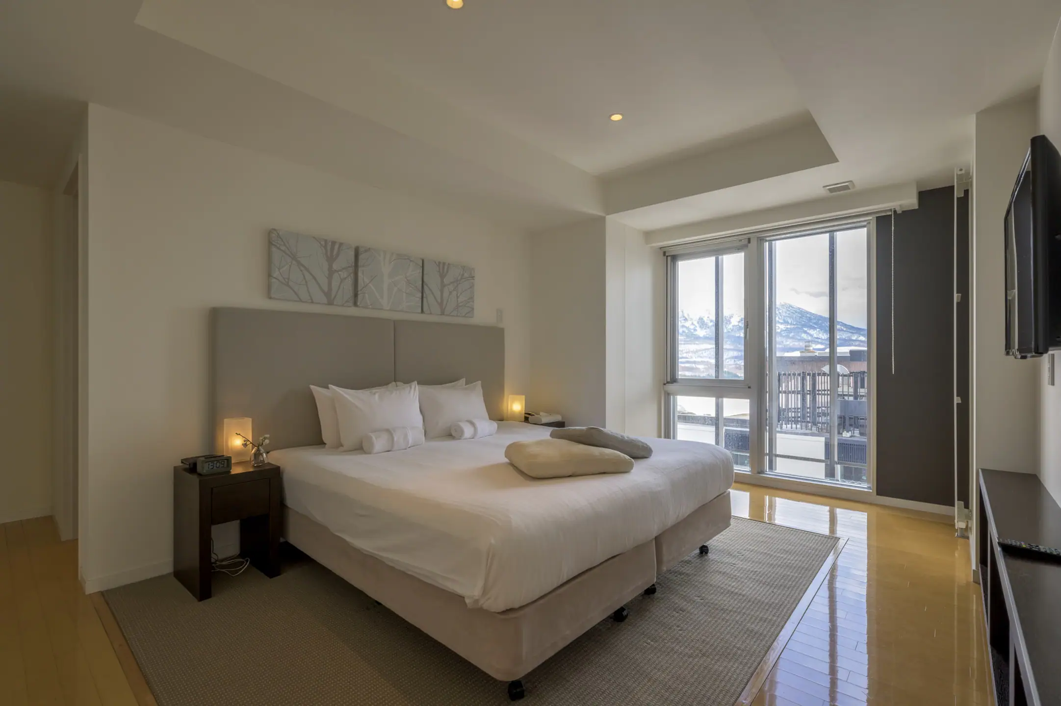 2-bedroom-slope-side